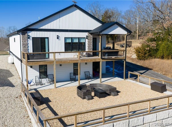 224 Park Place Drive, Kaiser, MO 65047