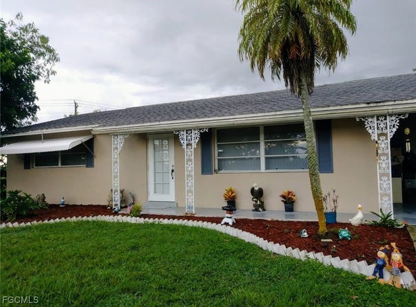 312 Grovewood Avenue S, Lehigh Acres, FL 33936