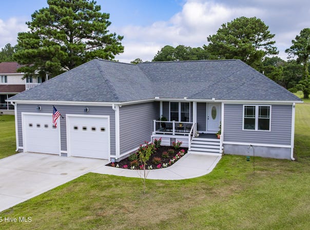 6023 Dolphin Road, Oriental, NC 28571
