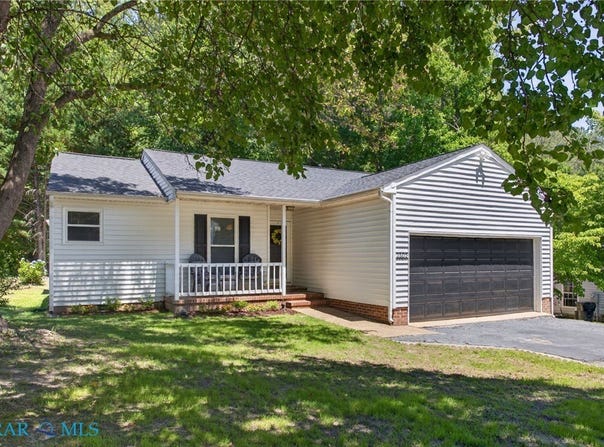 3305 Pinecrest Circle, Toano, VA 23168