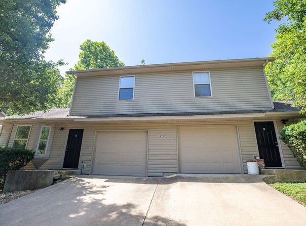 1293 Hillcrest Place, Branson, MO 65616