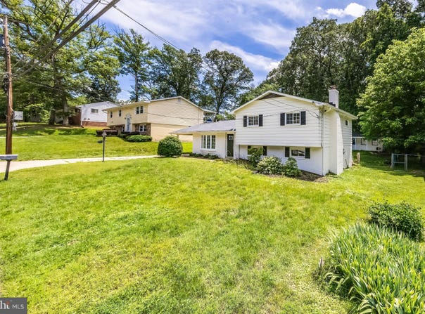 704 KINGS LANE, FORT WASHINGTON, MD 20744