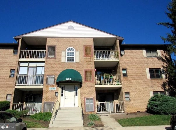 631 GOVERNOR HOUSE CIRCLE, WILMINGTON, DE 19809