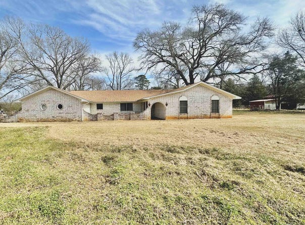 804 RANGE RD, Palestine, TX 75801