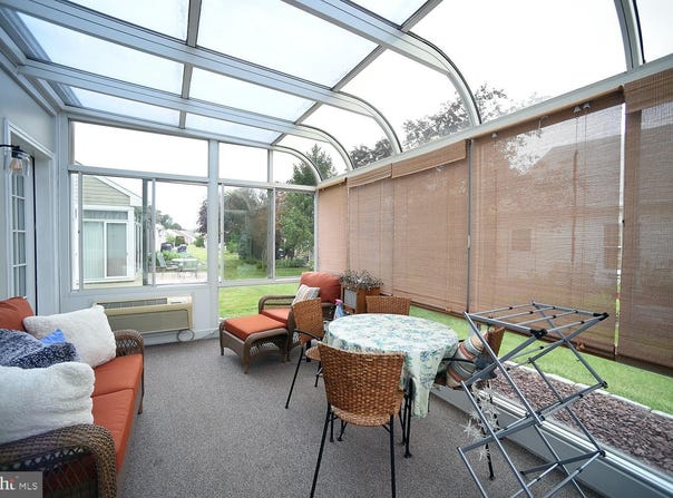 85 WAGON WHEEL LANE, COLUMBUS, NJ 08022