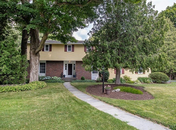 101 Luan Circle, DeWitt, NY 13078