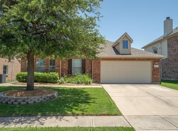 2912 Day Star Drive, Little Elm, TX 75068
