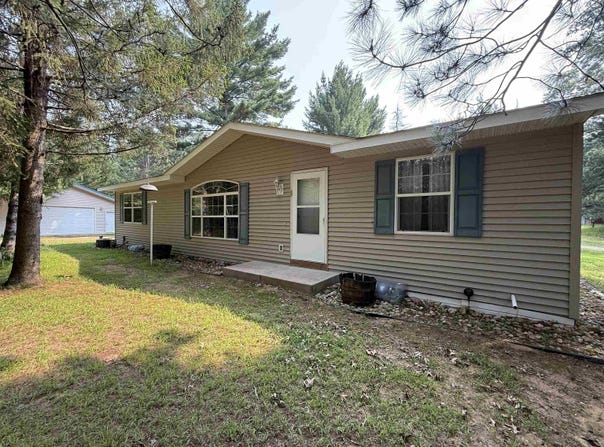 817 Elk Drive, Adams, WI 53910