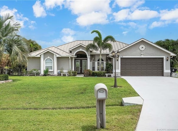 3079 SE Galt Circle, Port St Lucie, FL 34984