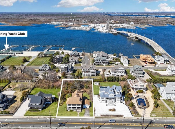 1216 Ocean Avenue, Mantoloking, NJ 08738