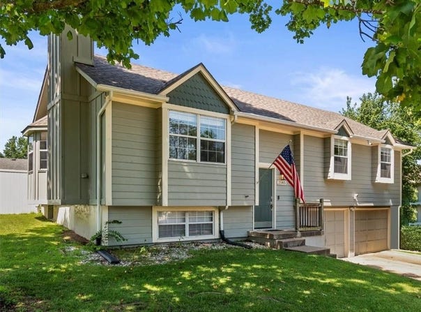 2145 NE Concord Street, Lee's Summit, MO 64086