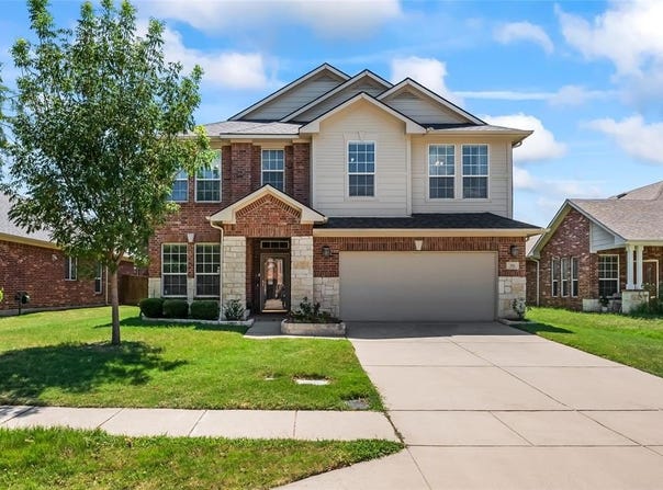 732 Mandalay Bay Drive, Lewisville, TX 75056