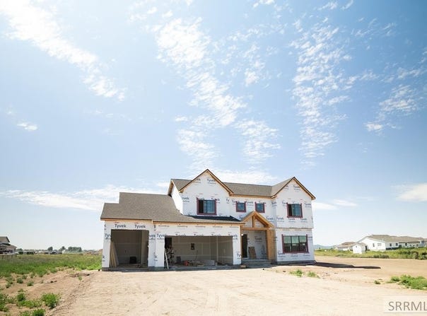 2560 Titan Dr, Rexburg, ID 83442