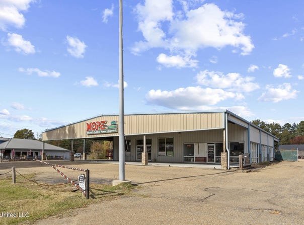 812 Lake Harbour Drive, Ridgeland, MS 39157