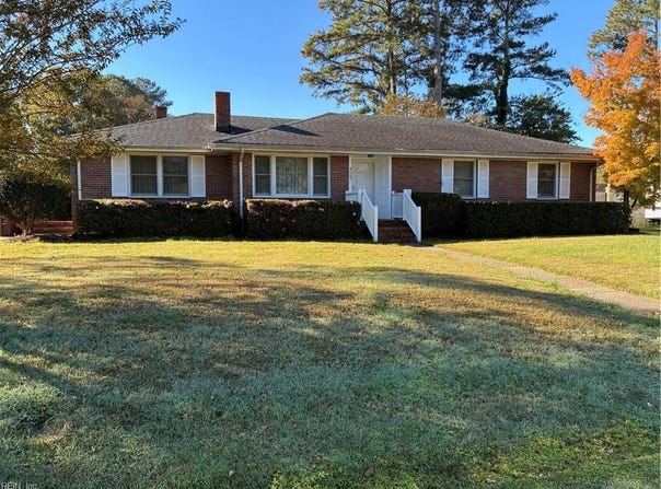 4009 San Salvador Drive, Chesapeake, VA 23321