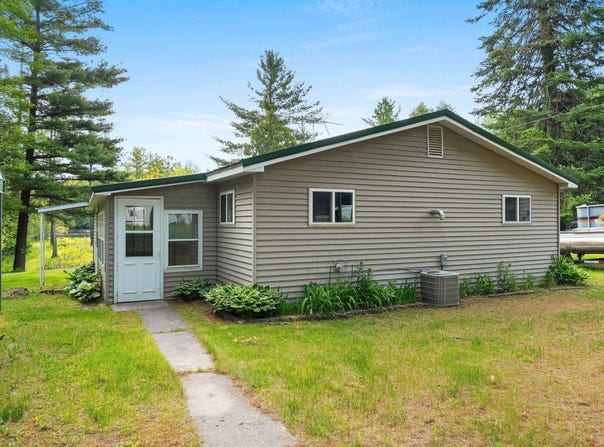 W9173 W 10TH Road, POUND, WI 54161