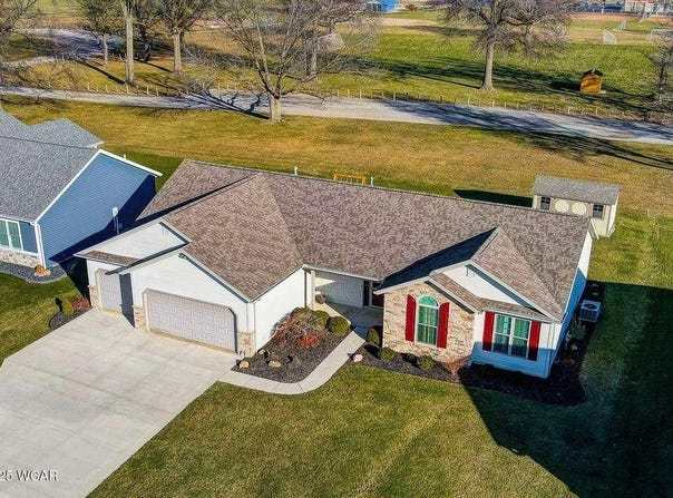2564 Autumn Ridge Drive, Lima, OH 45804