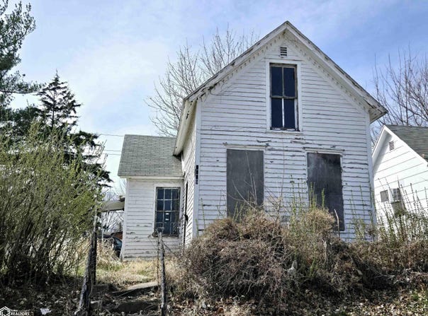 1309 S 10Th Street, Burlington, IA 52601