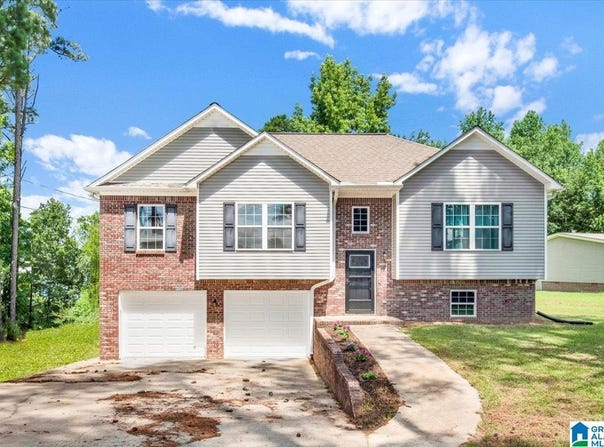 815 SKYLINE DRIVE, WARRIOR, AL 35180