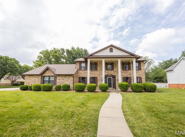 717 St Nicholas Drive, O'Fallon, IL 62269