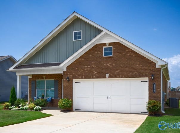 216 Fairbrook Drive, New Market, AL 35761