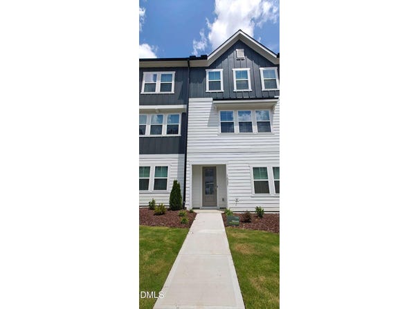 1031 Zelkova, Chapel Hill, NC 27517