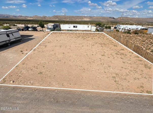 726 Rockard Drive, El Paso, TX 79928