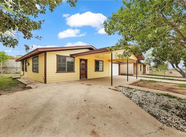 3003 Las Lomas Street, Rio Grande City, TX 78582