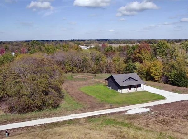 17582 Monroe Rd. 675, Perry, MO 63462