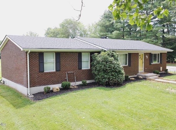 14790 NE Martin Mathis Rd, Palmyra, IN 47164
