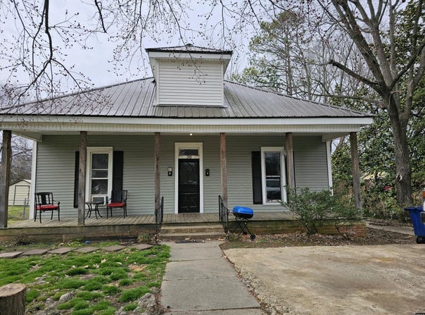 315 S McCombs, Martin, TN 38237