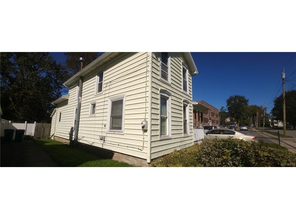 115 Harvey Avenue, Lockport, NY 14094