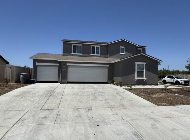 1905 George Avenue, Sanger, CA 93657