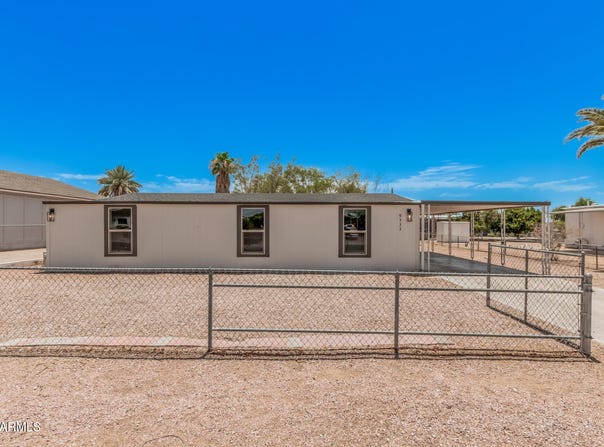 9533 E EMPRESS Avenue, Mesa, AZ 85208