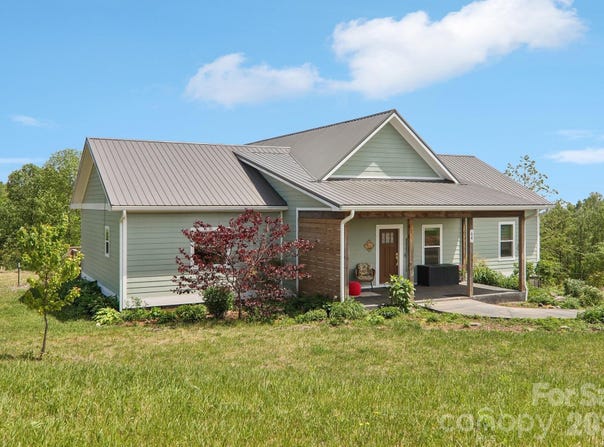 68 Simply Grateful Drive, Hendersonville, NC 28792