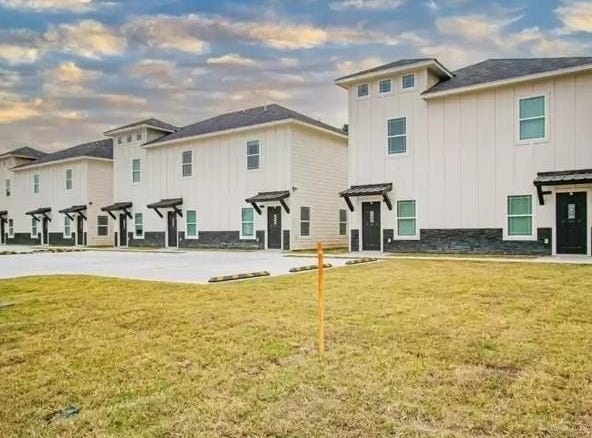 405 Lion's Villa Avenue, La Feria, TX 78559