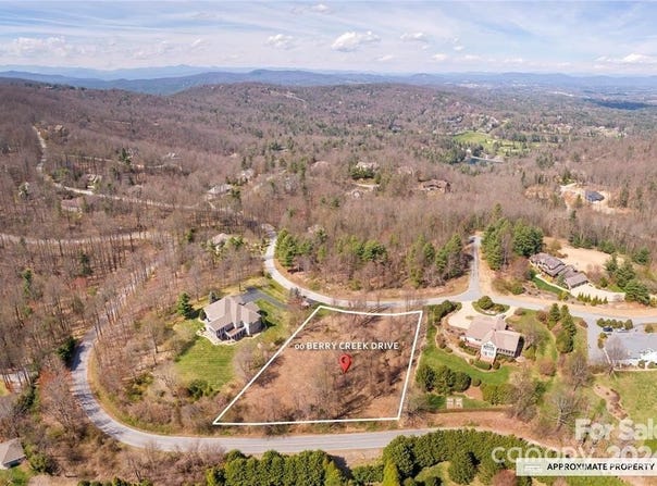 BERRY CREEK Drive, Flat Rock, NC 28731