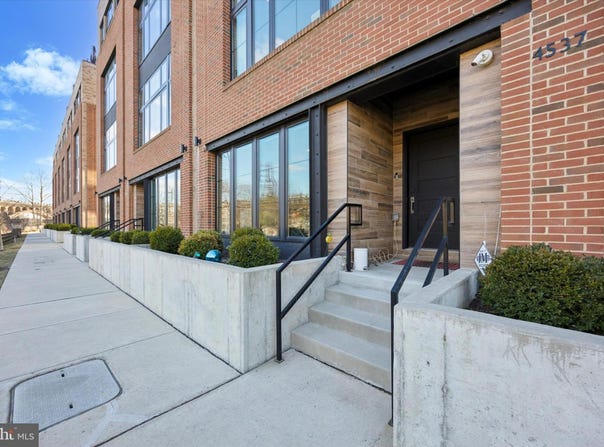 4537 RIVERSIDE WAY, PHILADELPHIA, PA 19127