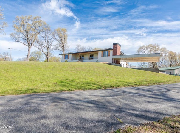 3125 S Main, Galena, KS 66739
