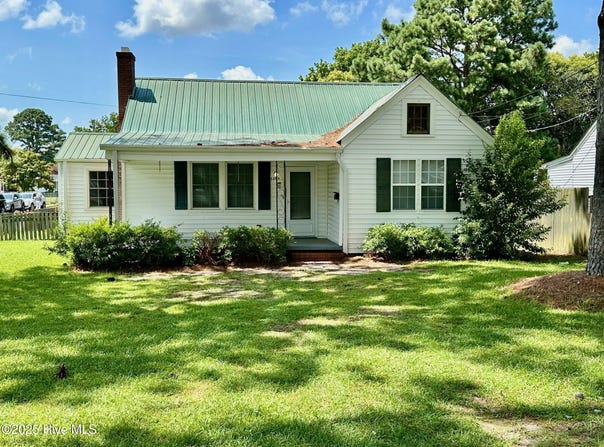 1208 W Main Street, Williamston, NC 27892