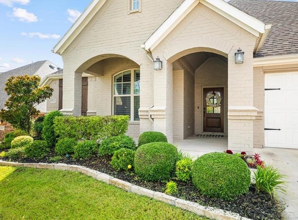 9021 Inwood Street, Benbrook, TX 76126