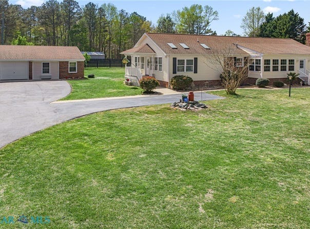 5542 Dilly-E Lane, Gloucester, VA 23061