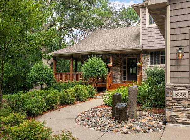 13803 Vickers Street NE, Ham Lake, MN 55304