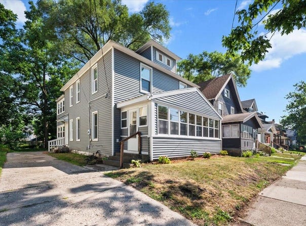 1125 Thomas Street SE, Grand Rapids, MI 49506