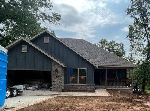 71 Wandsworth  DR, Bella Vista, AR 72715
