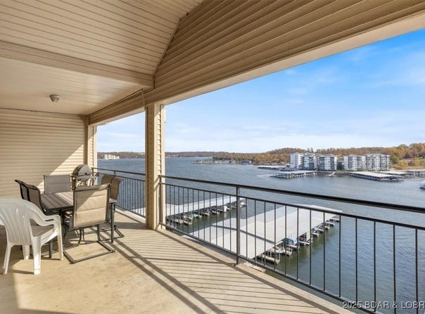 106 Falls Pointe Drive, Lake Ozark, MO 65049