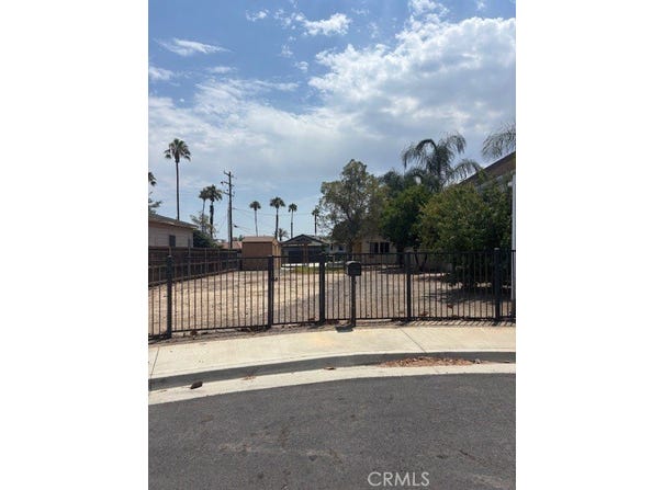 111 N Victoria Avenue, Corona, CA 92879