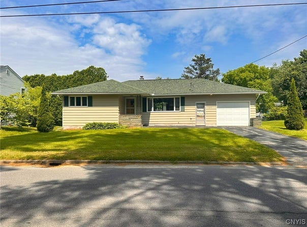 615 Cosby Road, Utica, NY 13502