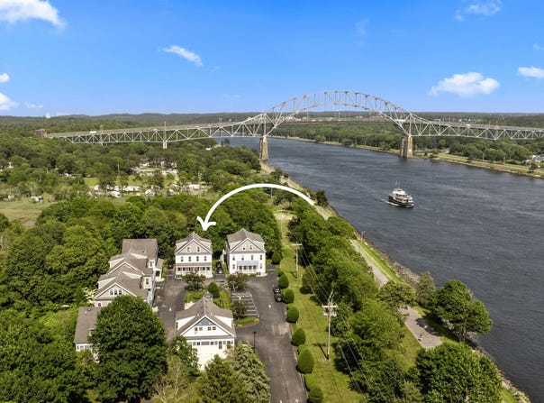 5 Honora Lane, Buzzards Bay, MA 02532