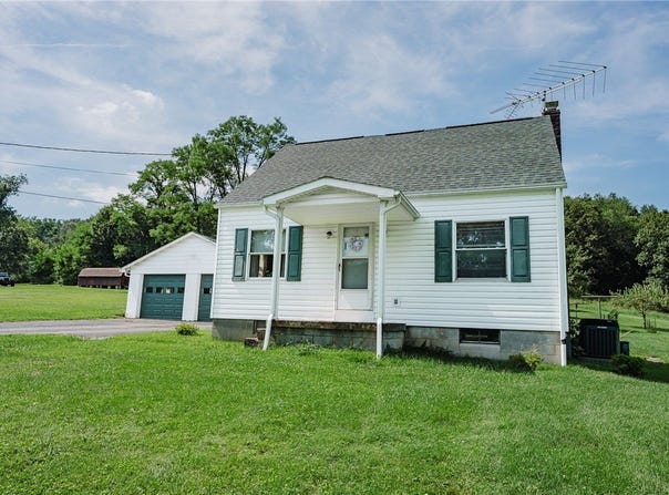 127 Lower Twolick Dr, White Twp, PA 15701